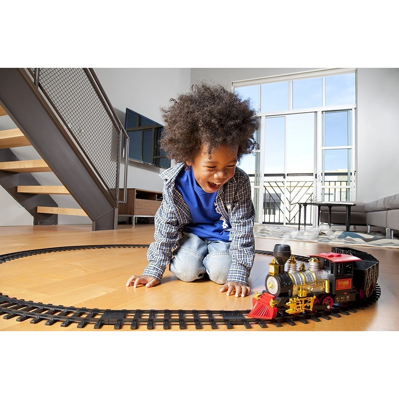 Webby Battery Operated Light Sound Smoke CHOOCHOO Classical Train Track Set