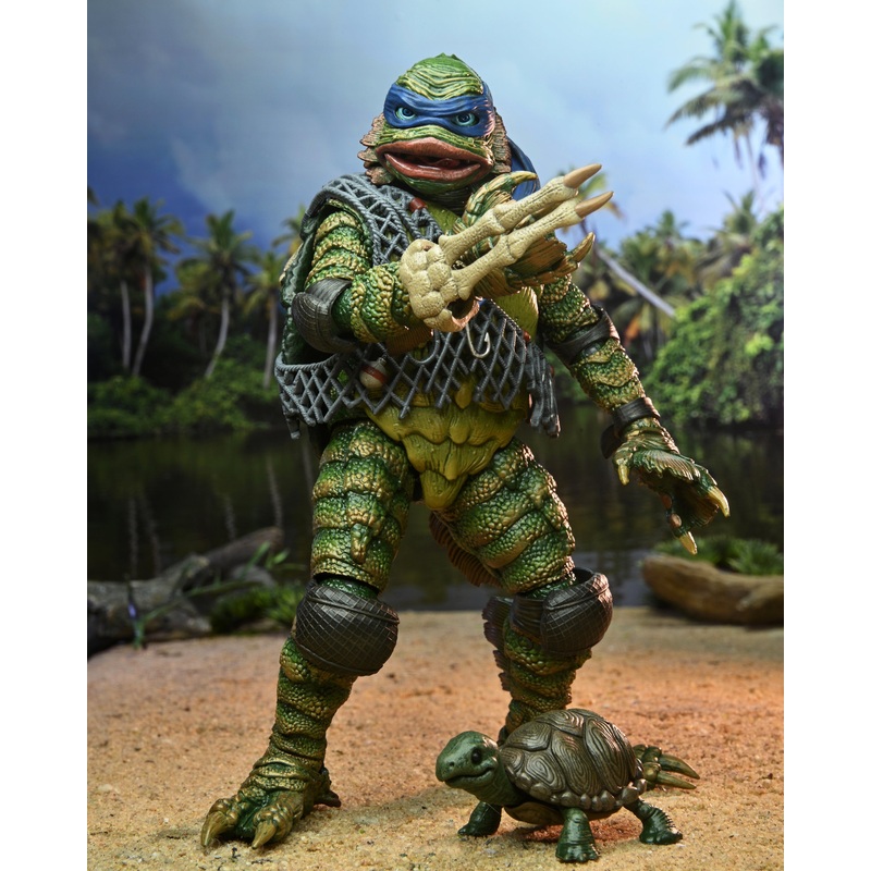 Universal Monsters x Teenage Mutant Ninja Turtles  Ultimate Leonardo as the Creature 7 Scale Action Figure