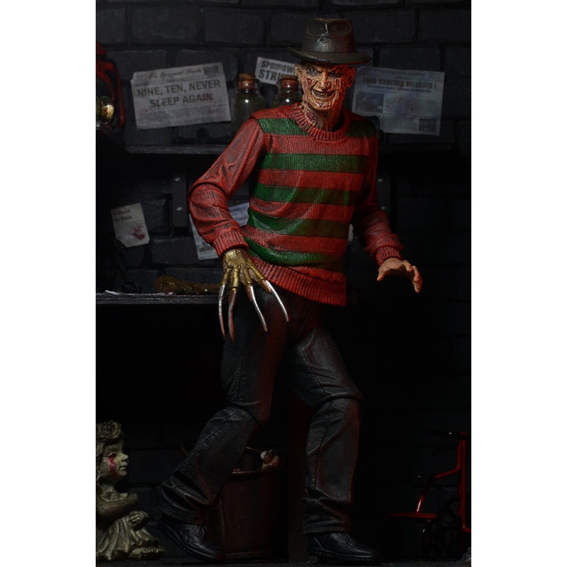 Nightmare on Elm Street - Ultimate Freddy 7" Scale Action Figure
