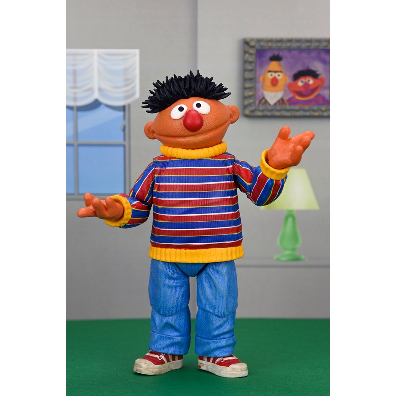 Sesame Street - Ultimate Ernie 7 Scale Action Figure