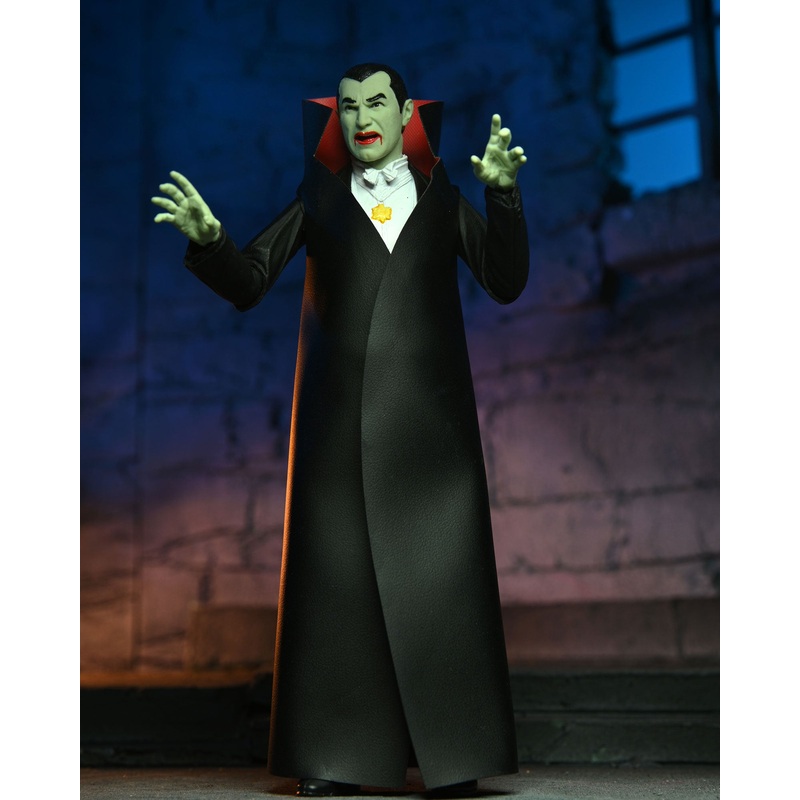 Universal Monsters - Glow-in-the-Dark Retro Dracula 7 Scale Action Figure