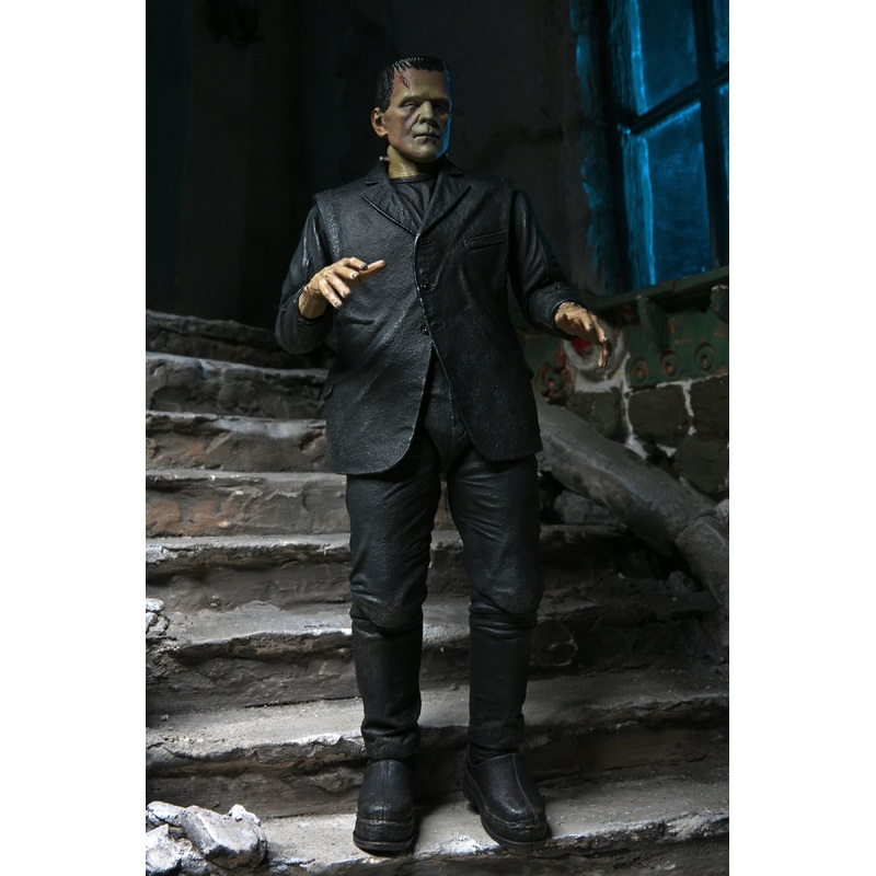 Universal Monsters - Ultimate Frankenstein's Monster 7 Scale Action Figure (Color)