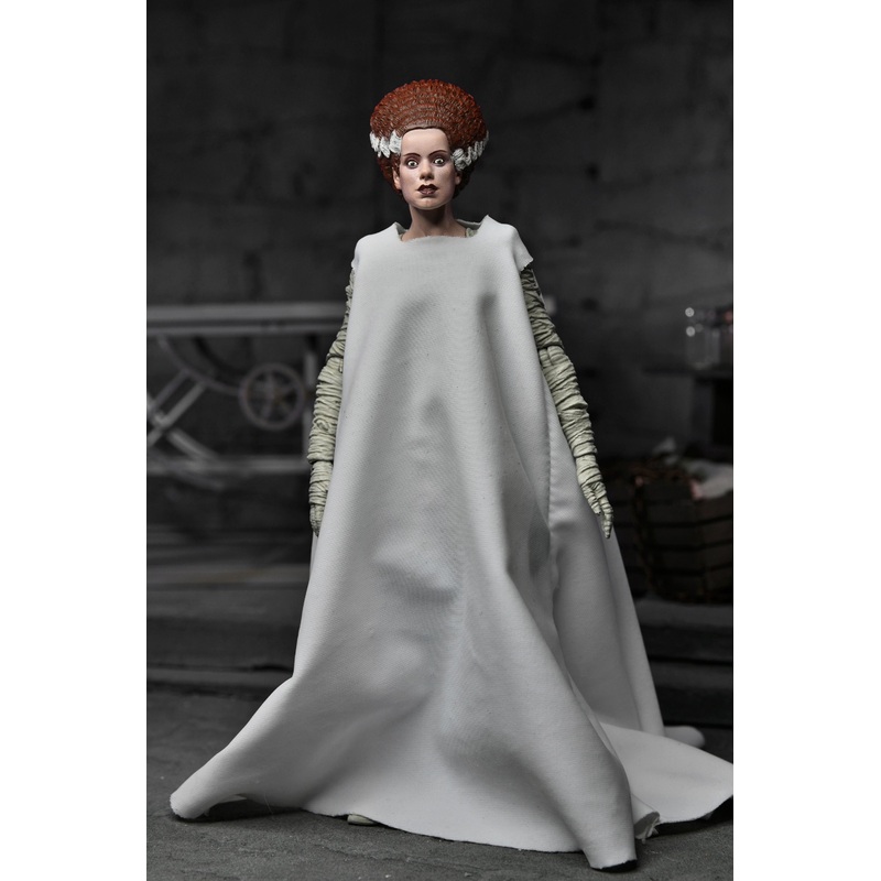 Universal Monsters - Ultimate The Bride of Frankenstein 7 Scale Action Figure (Color)