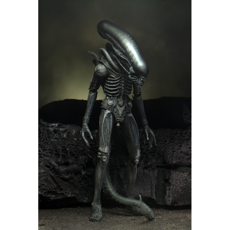 Alien - 40th Anniversary Asst 4 Giger-inspired Alien 7 Scale Action Figure