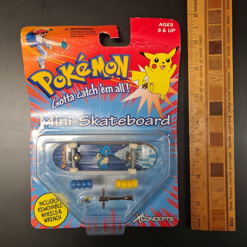 Pokemon - Mini Skateboard - Horsea