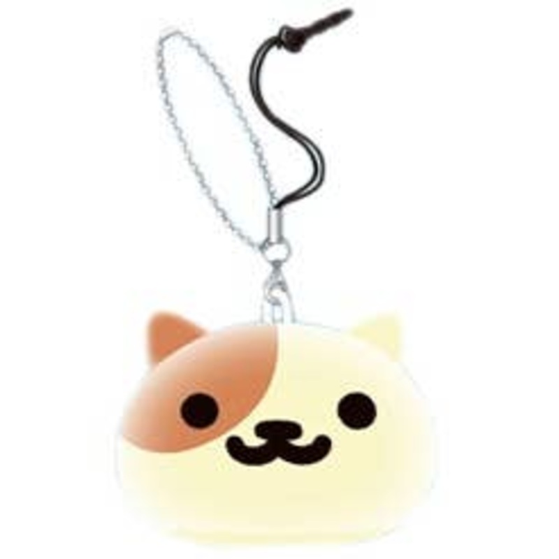 Neko Atsume: Motchiri Mascot with Cleaner Peaches (Cream-San)