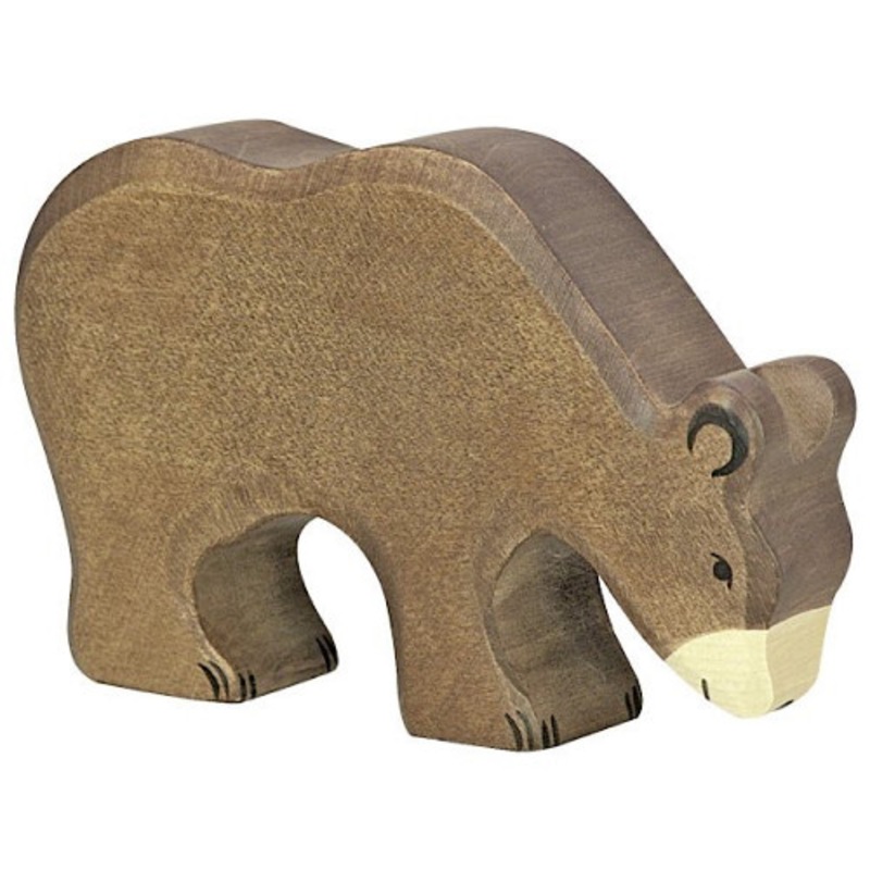 "Holztiger - Brown Bear Feeding"