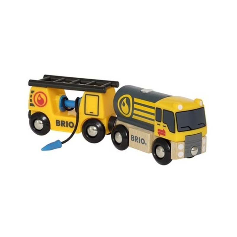 "Brio - Tanker Truck with Wagon"